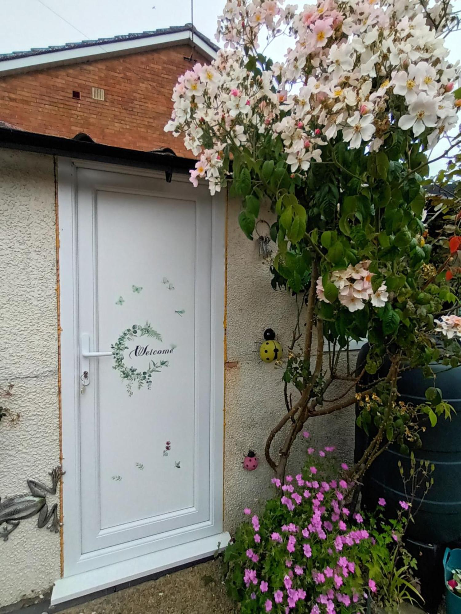 Private Suite In Oxfordshire, A40 Witney Exterior photo
